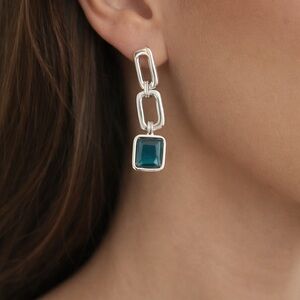 Source Unknown Silver Link Drop Earrings with Teal Gemstone